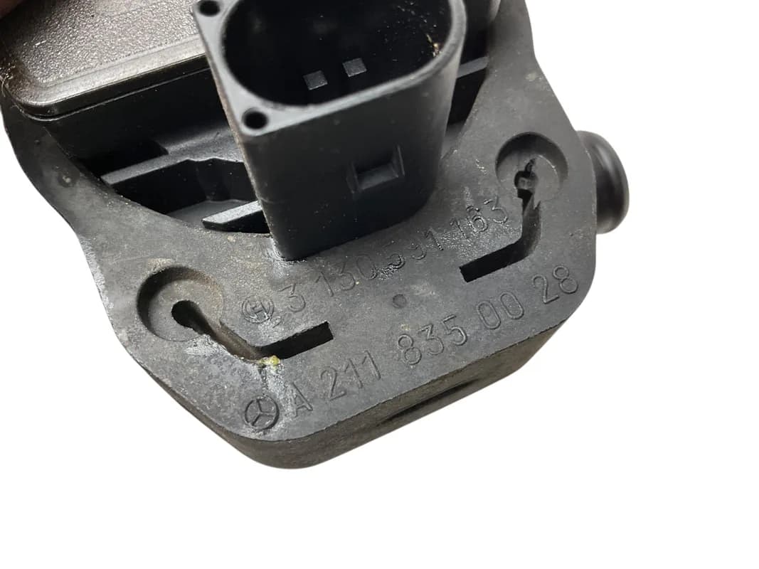 Bomba agua auxiliar Mercedes Benz A2118350028 - Foto 6