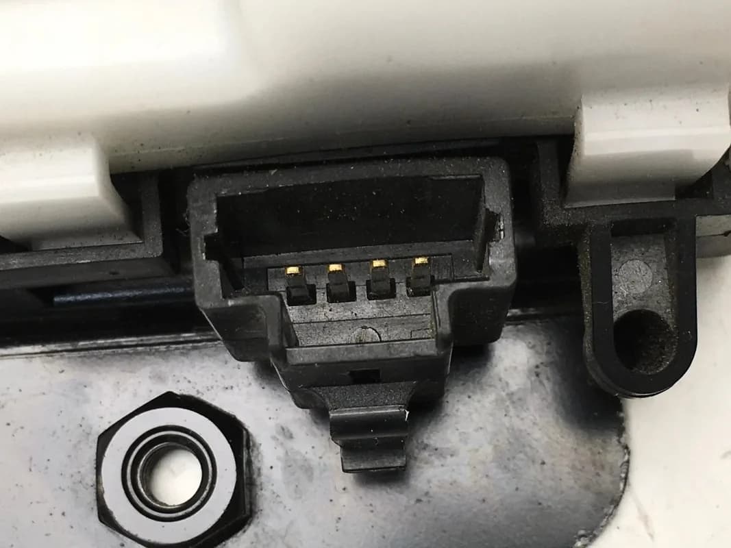 Cerradura Maletero Peugeot 607 - Foto 5
