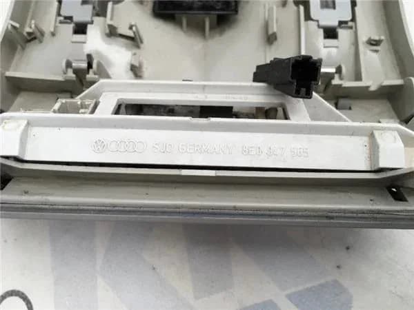 Panel luz interior audi a3 8p - Foto 3