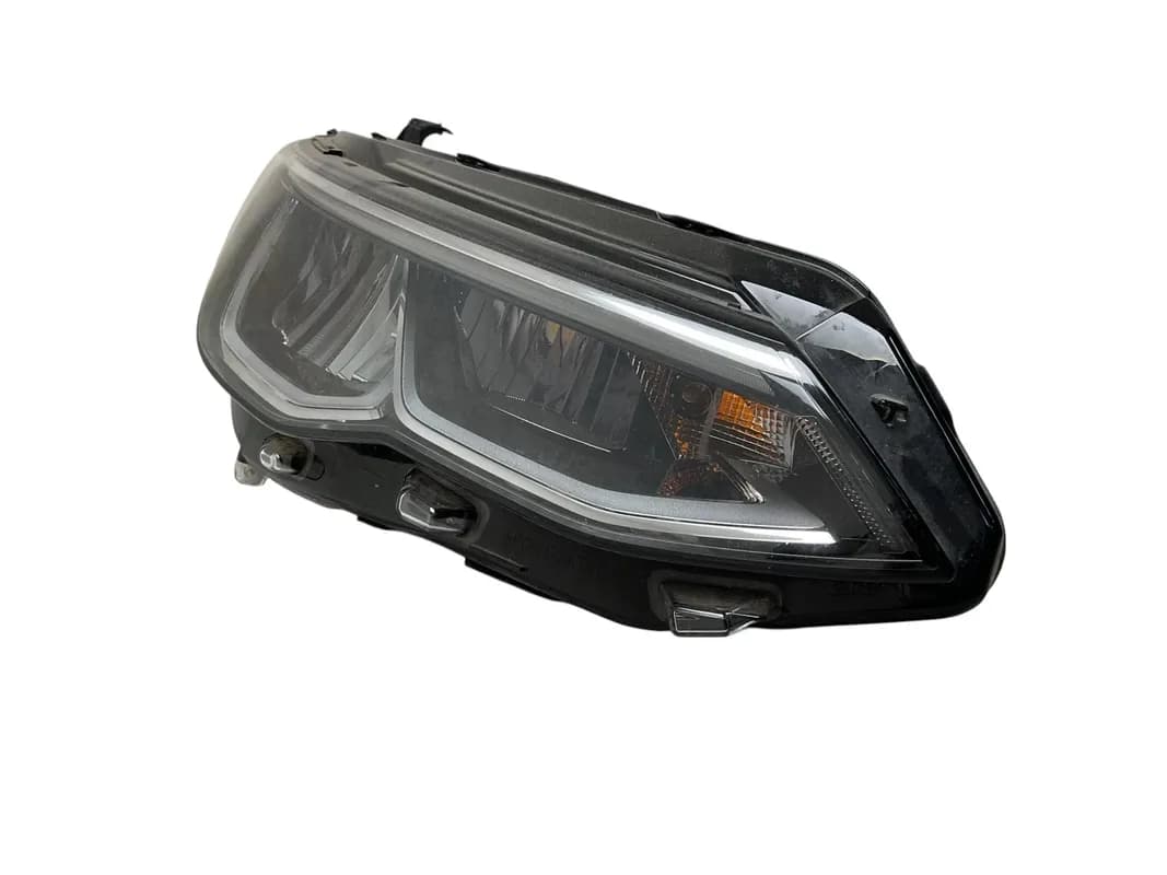 Faro dcho VW Golf VIII 2019 2025 - Foto 2