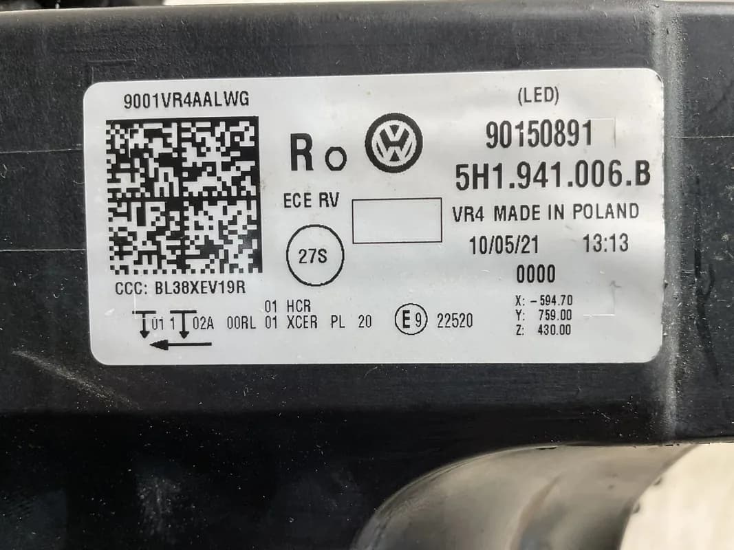 Faro dcho VW Golf VIII 2019 2025 - Foto 7