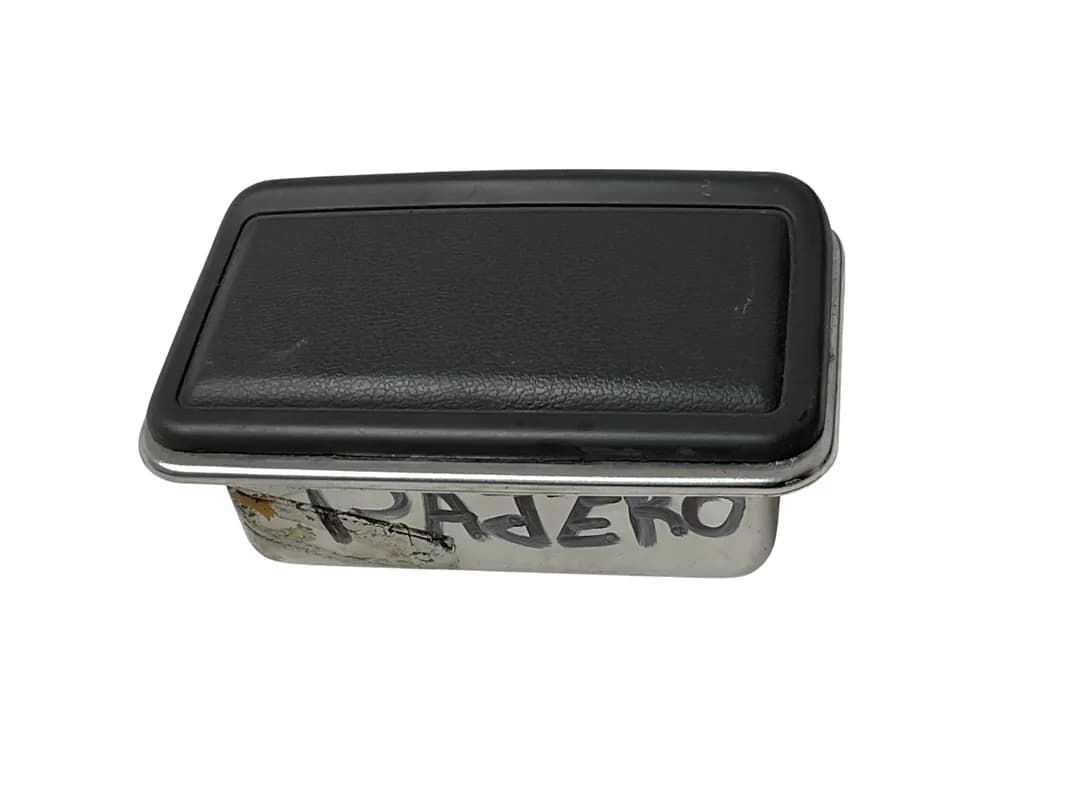 Cenicero Mitsubishi Pajero 91-00 - Foto 1