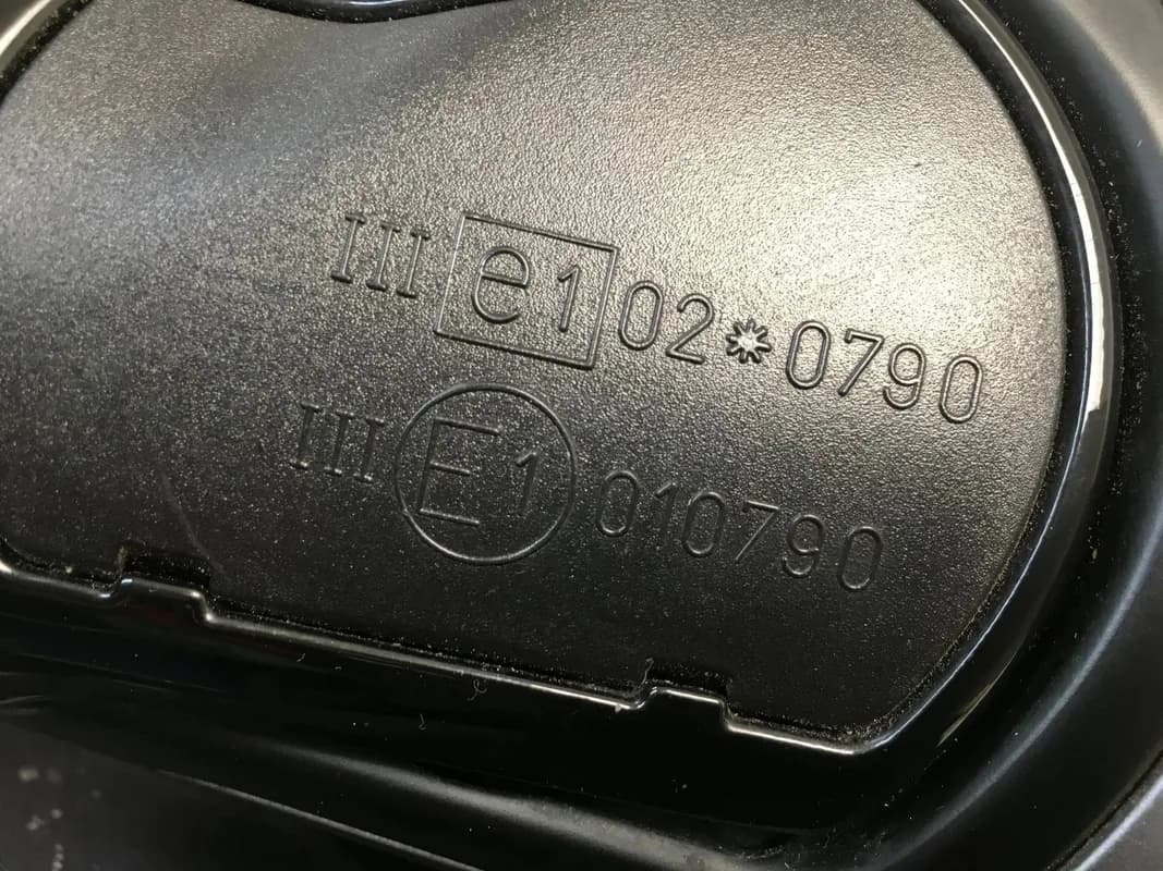 Retrovisor dcho BMW X3 E8 - Foto 4