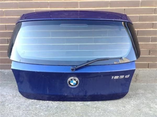 Porton trasero bmw serie 1 e87 - Foto 1