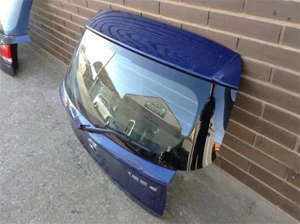 Porton trasero bmw serie 1 e87 - Foto 2