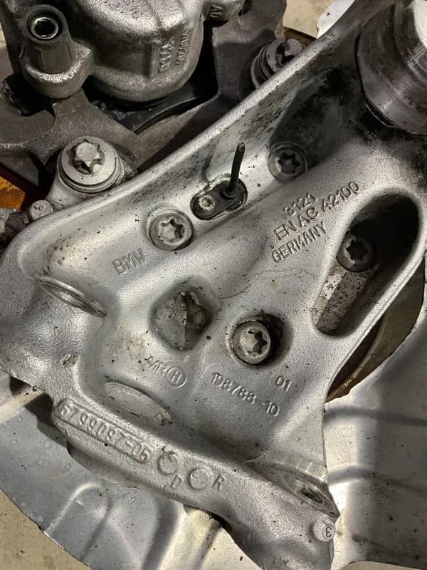 Mangueta del izq BMW 4 2013-2025 - Foto 3