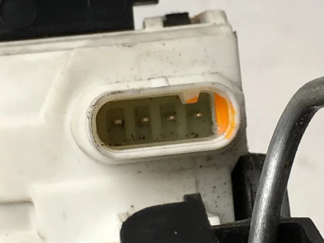 Cerradura del dcha Mercedes C A2047232808 - Foto 6