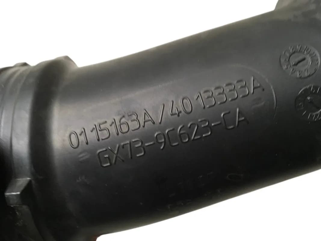 Tubo turbocompresor Jaguar GX739C623CA - Foto 3