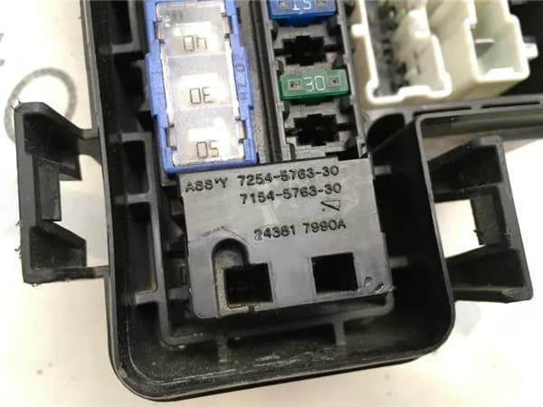 Caja fusibles Nissan Qashqai J11 - Foto 2