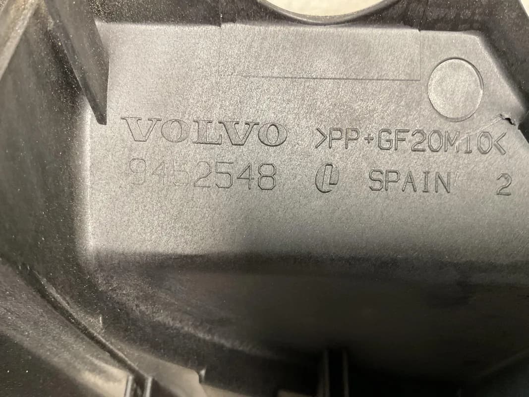 Cubierta Caja Fusibles Volvo 9452548 - Foto 4