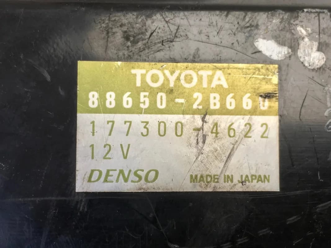 Climatizador Toyota Celica T23 886502B660 - Foto 3