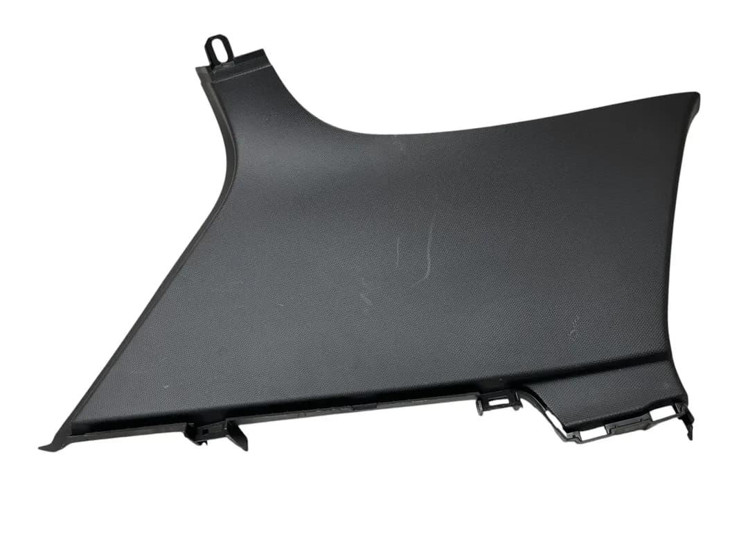 Moldura izq Pilar C VW Golf VII 2012-2020 - Foto 1