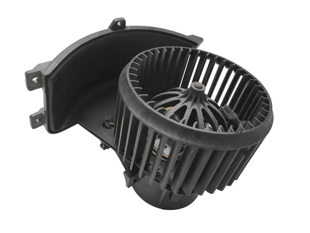 Soplador calefaccion VW Transporter T5 7H1820021B - Foto 1