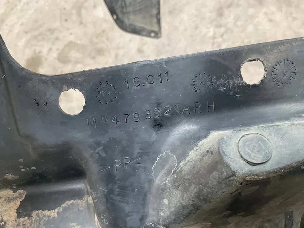 Paso Rueda del dcho Mitsubishi Pajero Pinin - Foto 3