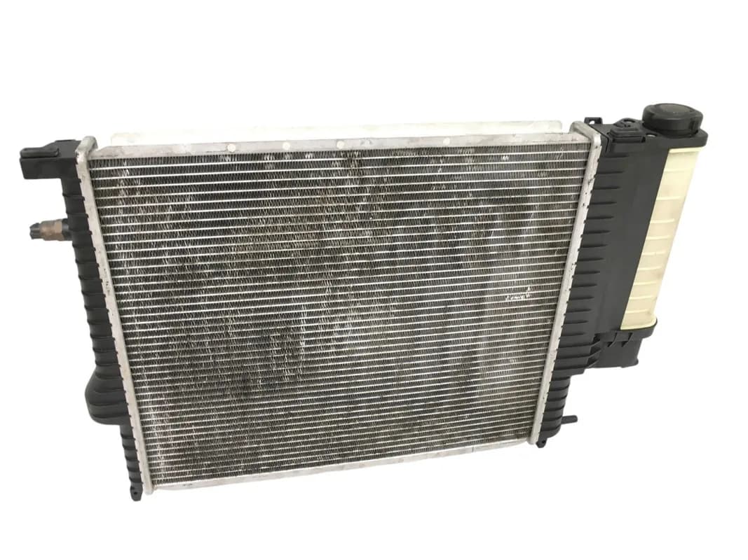 Radiador Agua BMW 5 E39 520i - Foto 3