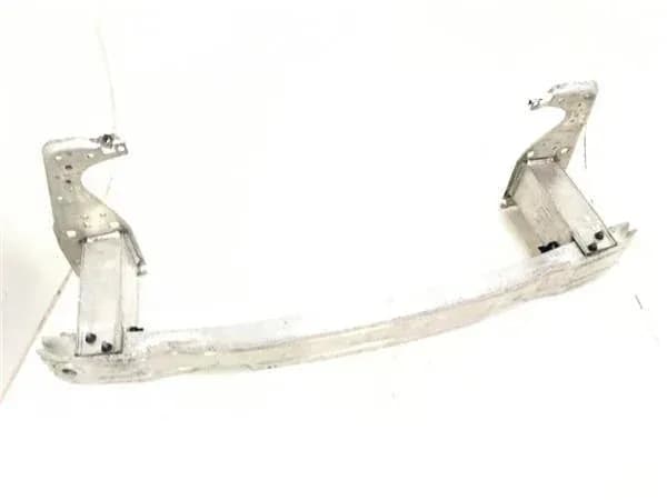Refuerzo paragolpes delntero Audi A6 4G - Foto 1