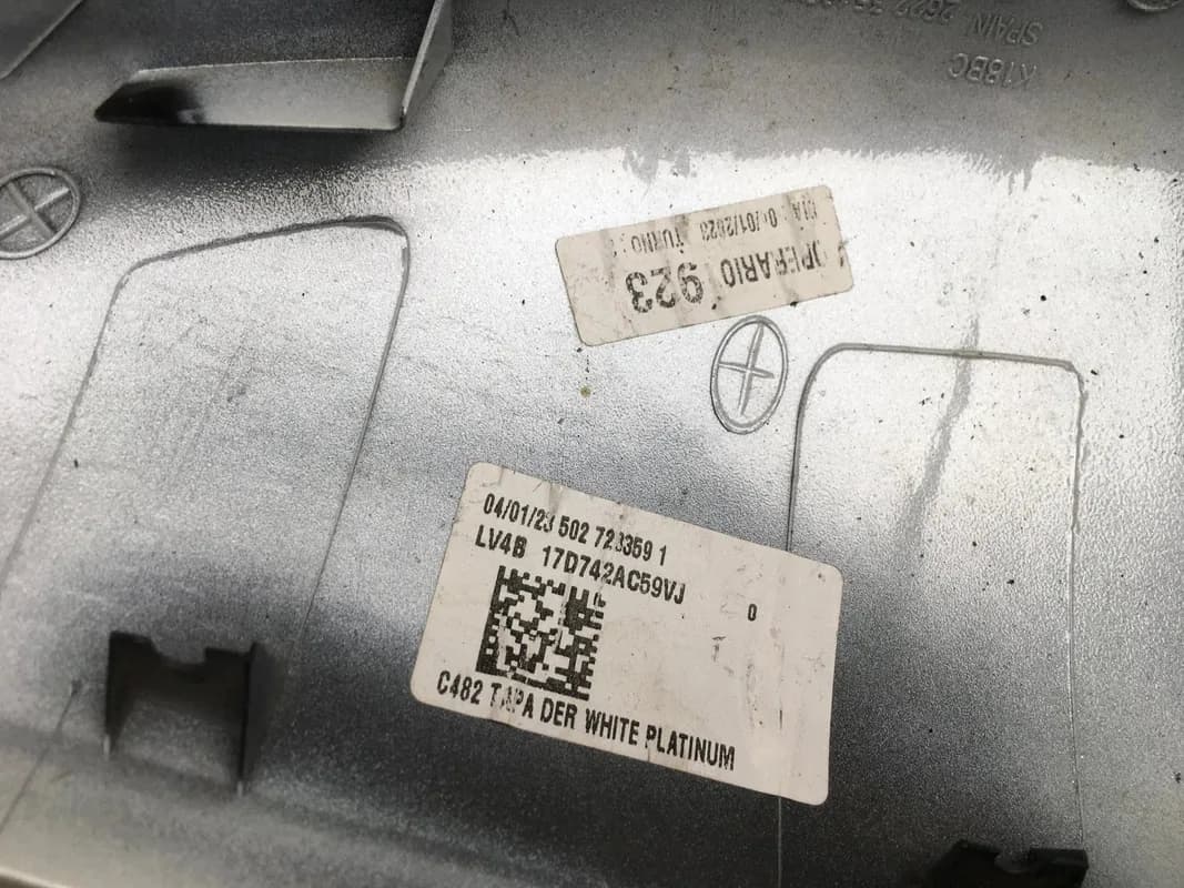 Carcasa retrovisor dcho Ford Kuga III - Foto 5
