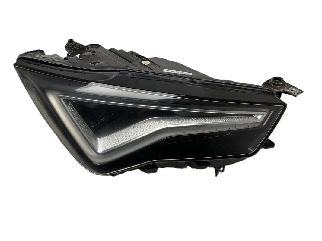 Faro del dcho SEAT Ateca KH7 / KHP 18-24 - Foto 1