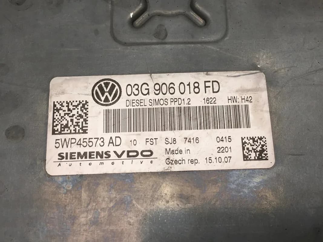 Centralita motor VW 03G906018FD - Foto 2
