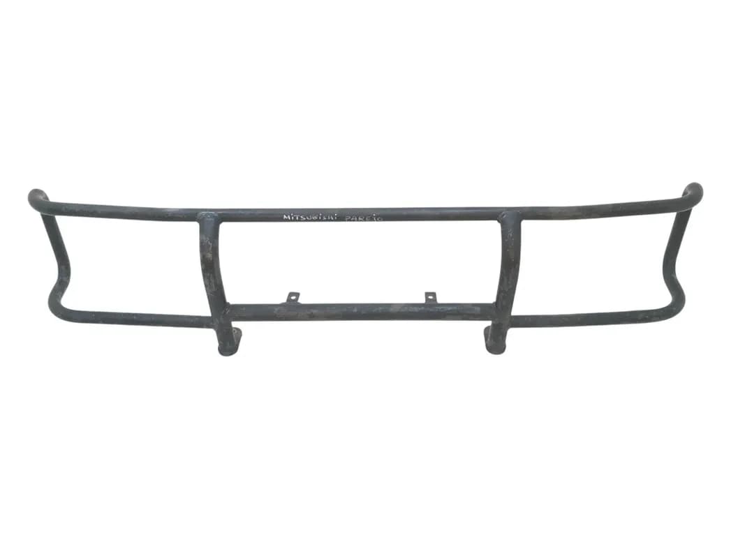 Defensa paragolpes delantero Mitsubishi Montero I - Foto 1