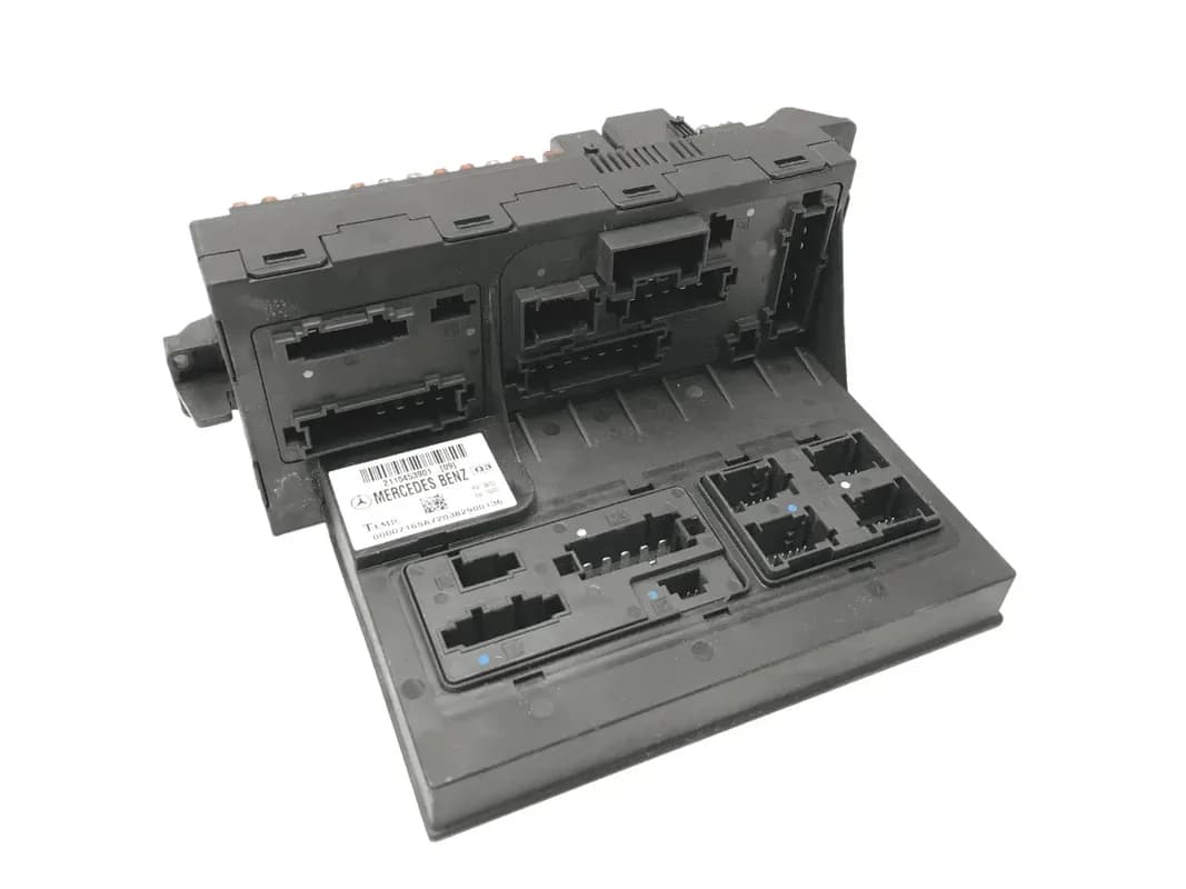 Caja fusibles Mercedes 2115453901 - Foto 1