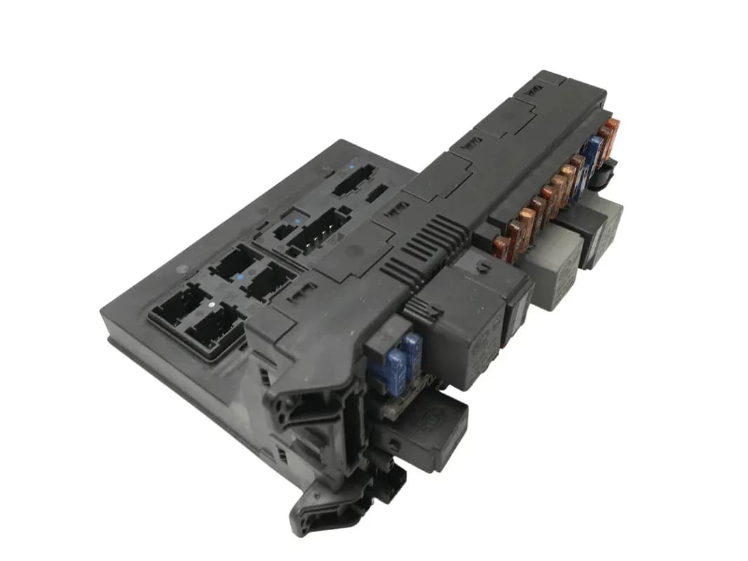 Caja fusibles Mercedes 2115453901 - Foto 3