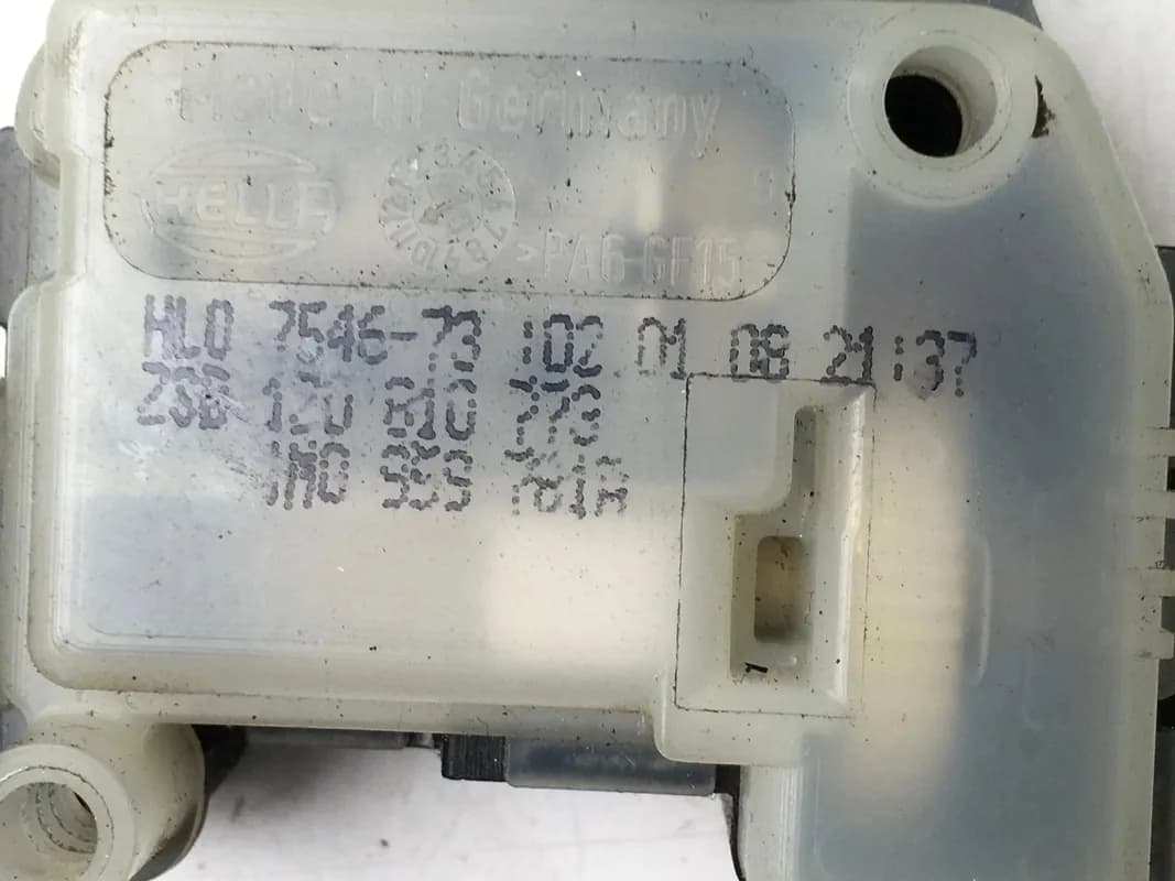 Motor tapa combustible Skoda Octavia Seat Leon - Foto 3