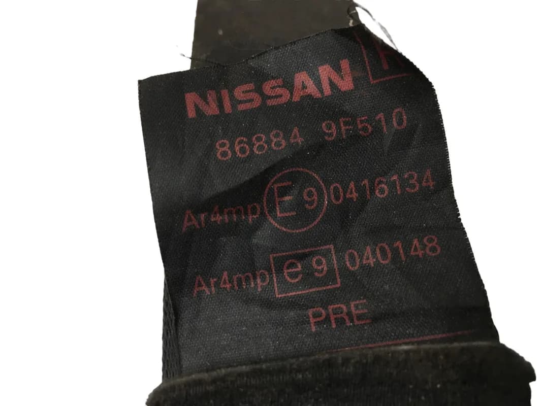Cinturon del dcho Nissan Primera P11 - Foto 3