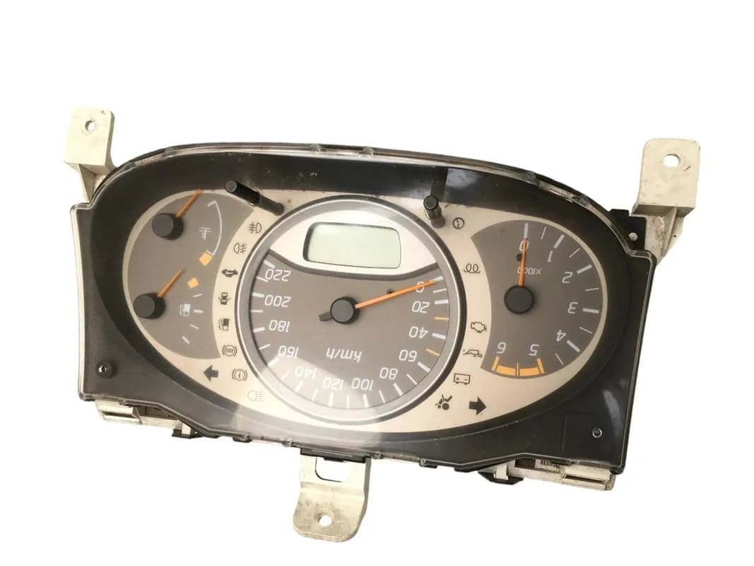 Cuadro instrumentos Nissan Almera Tino - Foto 1