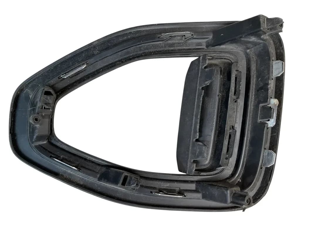 Moldura izq Paragolpes delantero VW T Roc 2021 2025 - Foto 3