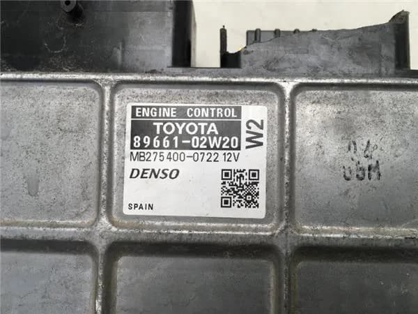 Centralita ECU Toyota 8966102w20 - Foto 3