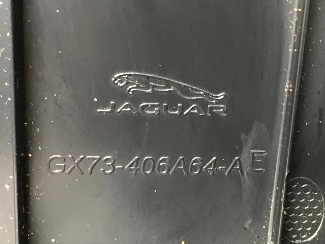Panel cerrado maletero jaguar XE - Foto 3