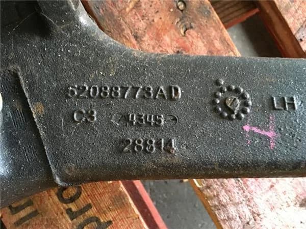 Mangueta delantera izq Jeep Cherokee KJ - Foto 4