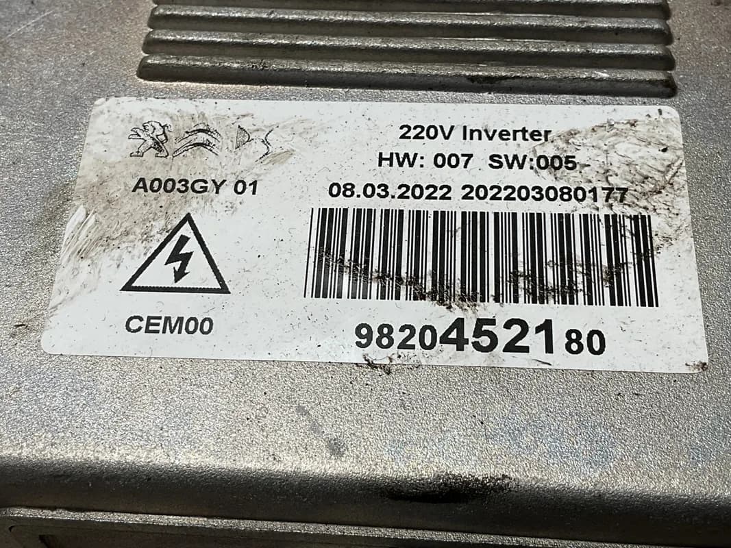 Convertidor Voltaje PSA 9820452180 - Foto 3