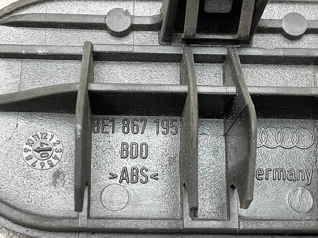 Tapa Tornillo del izq Audi A4 2000-2008 - Foto 5