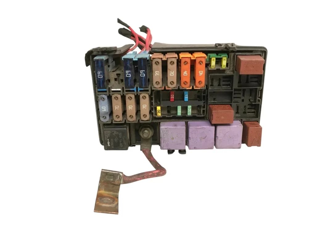 Caja Fusibles Renault 8200064071 - Foto 1