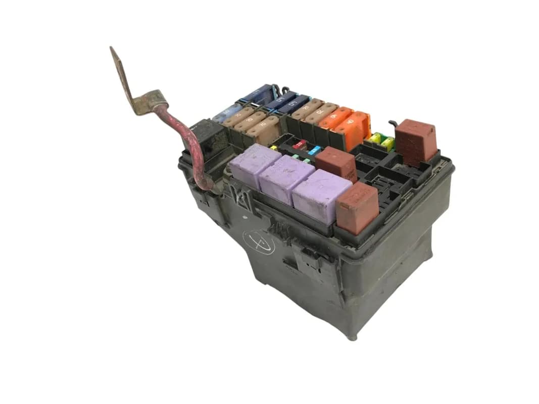 Caja Fusibles Renault 8200064071 - Foto 2