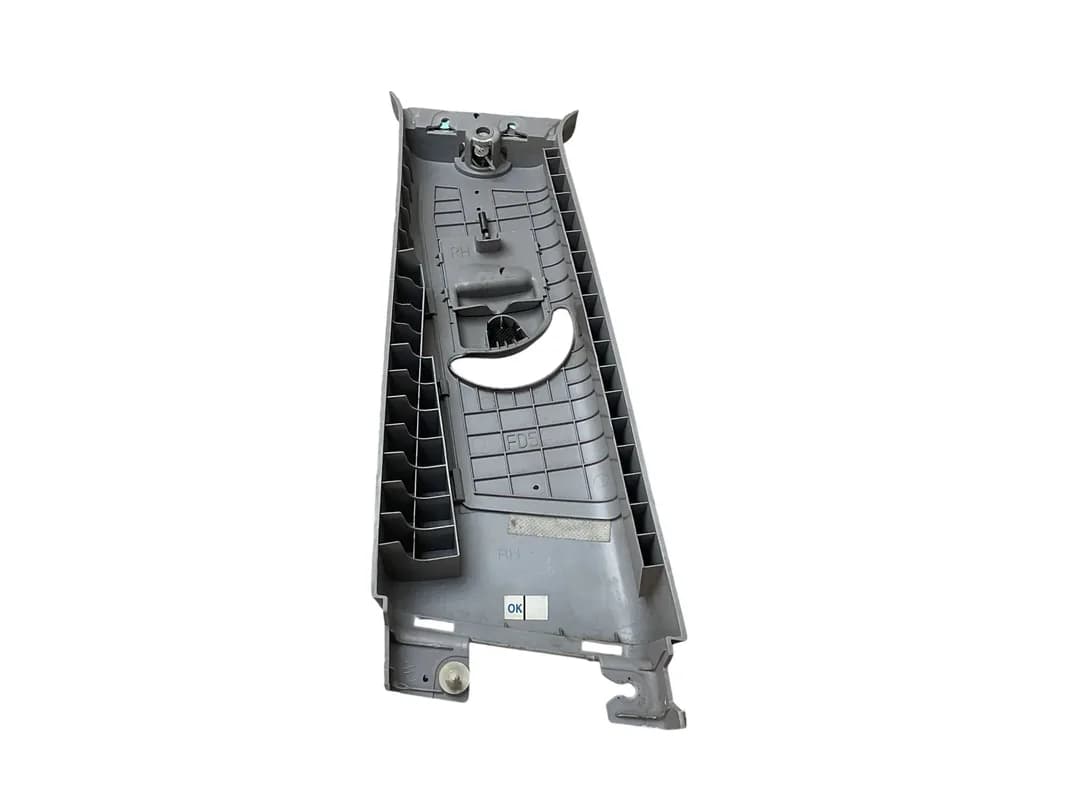 Moldura Pilar B dcho Hyundai i30 07-12 - Foto 4