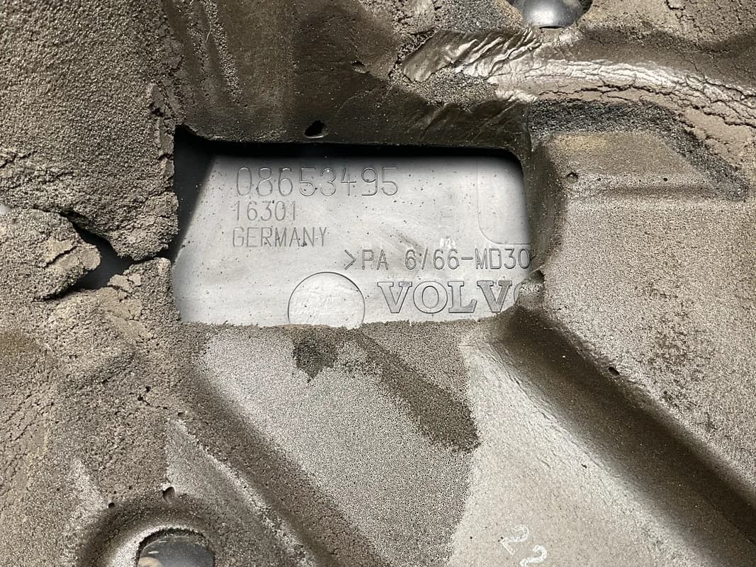 Tapa Motor Volvo 08653495 - Foto 5