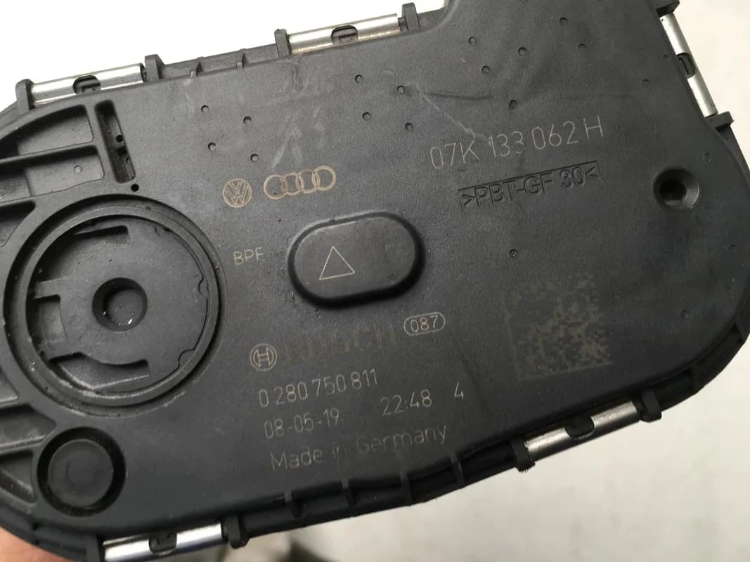 Caja Mariposa Audi RS3 8VA - Foto 4