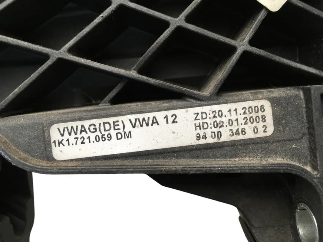 Pedal embrague VW 1K1721059DM - Foto 3