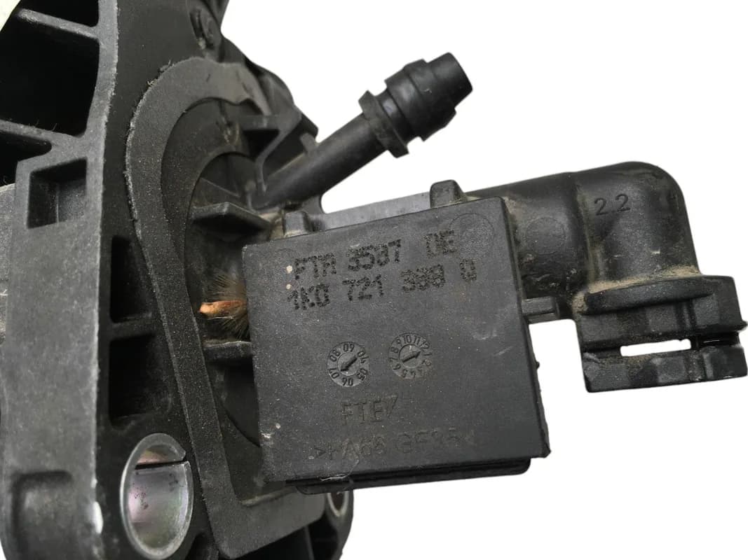 Pedal embrague VW 1K1721059DM - Foto 4