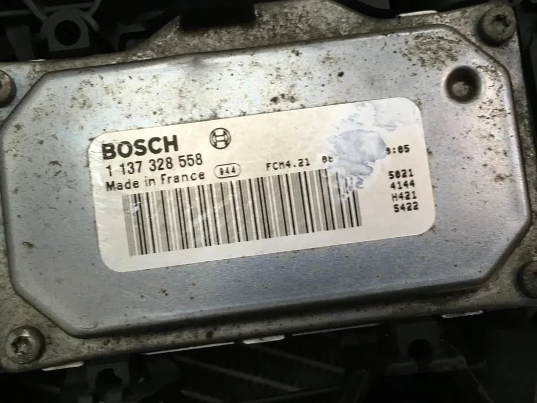 Radiador / Intercooler Ford Focus II - Foto 5