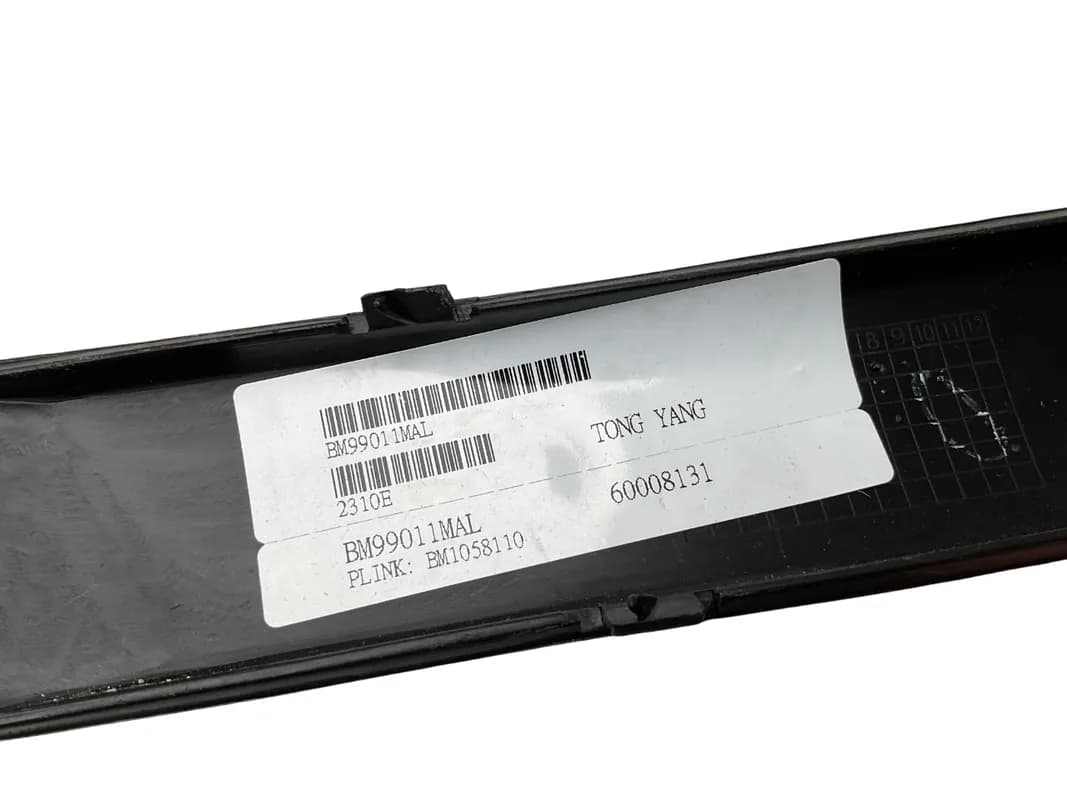 Moldura del izq Paragolpes BMW 5 95-03 - Foto 4