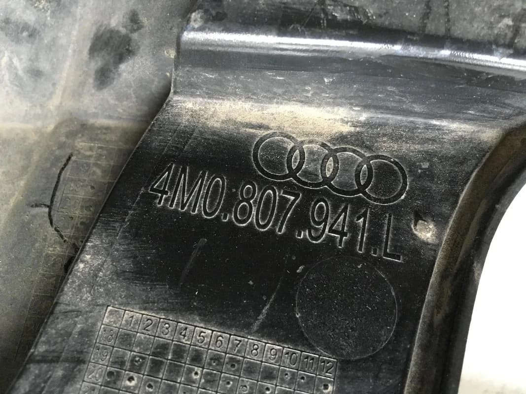 Difusor paragolpes trasero Audi Q7 4M Fase 2 - Foto 5