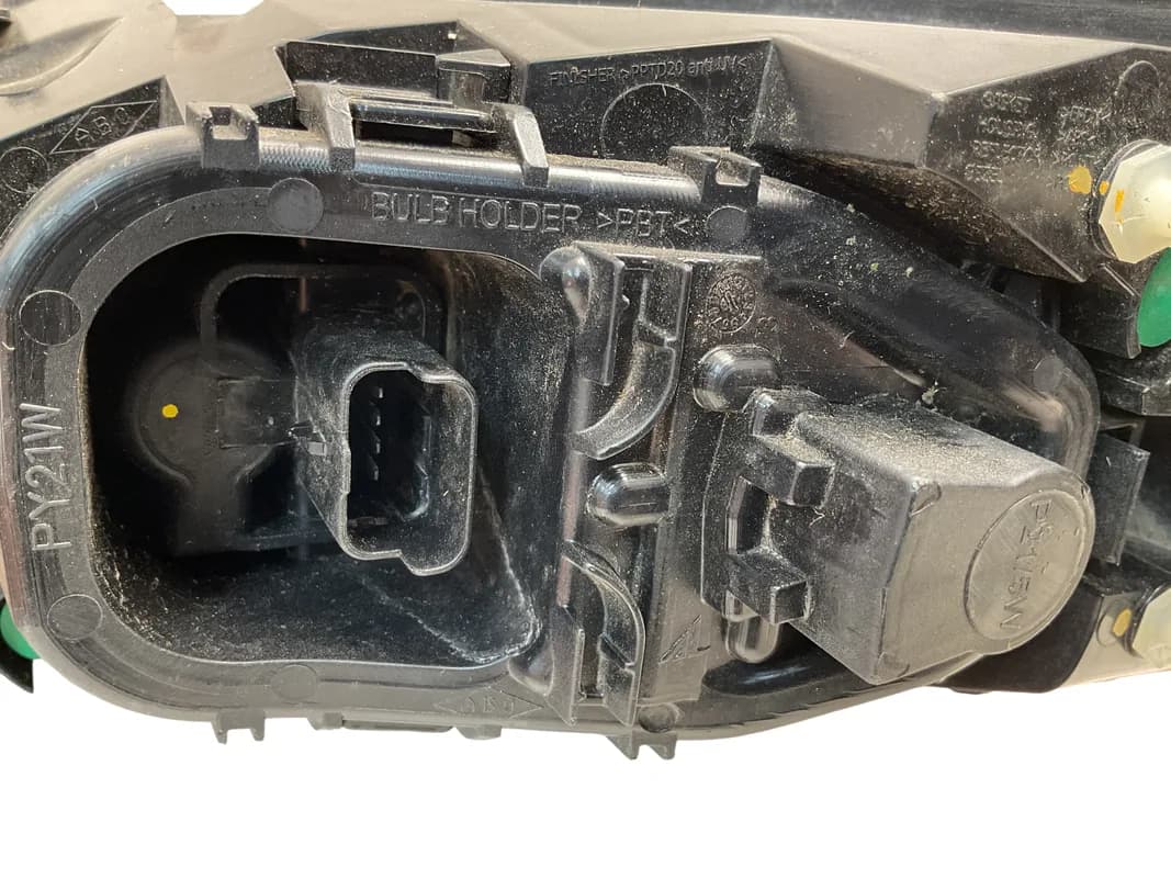 Piloto tra izq Renault Clio 2012-2020 - Foto 5