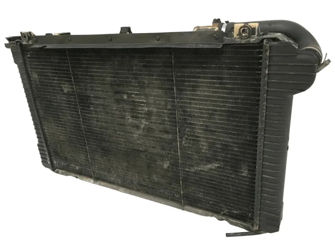 Radiador Nissan Patrol 260 21477G9804 - Foto 4
