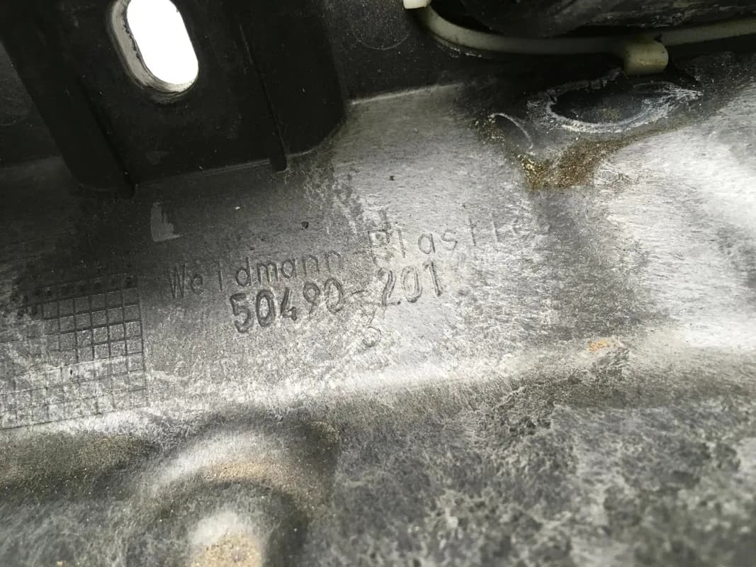 Panel cierre calentador BMW 6979758 - Foto 3
