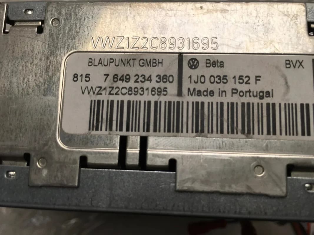 Radio CD VW 1J0035152F - Foto 5