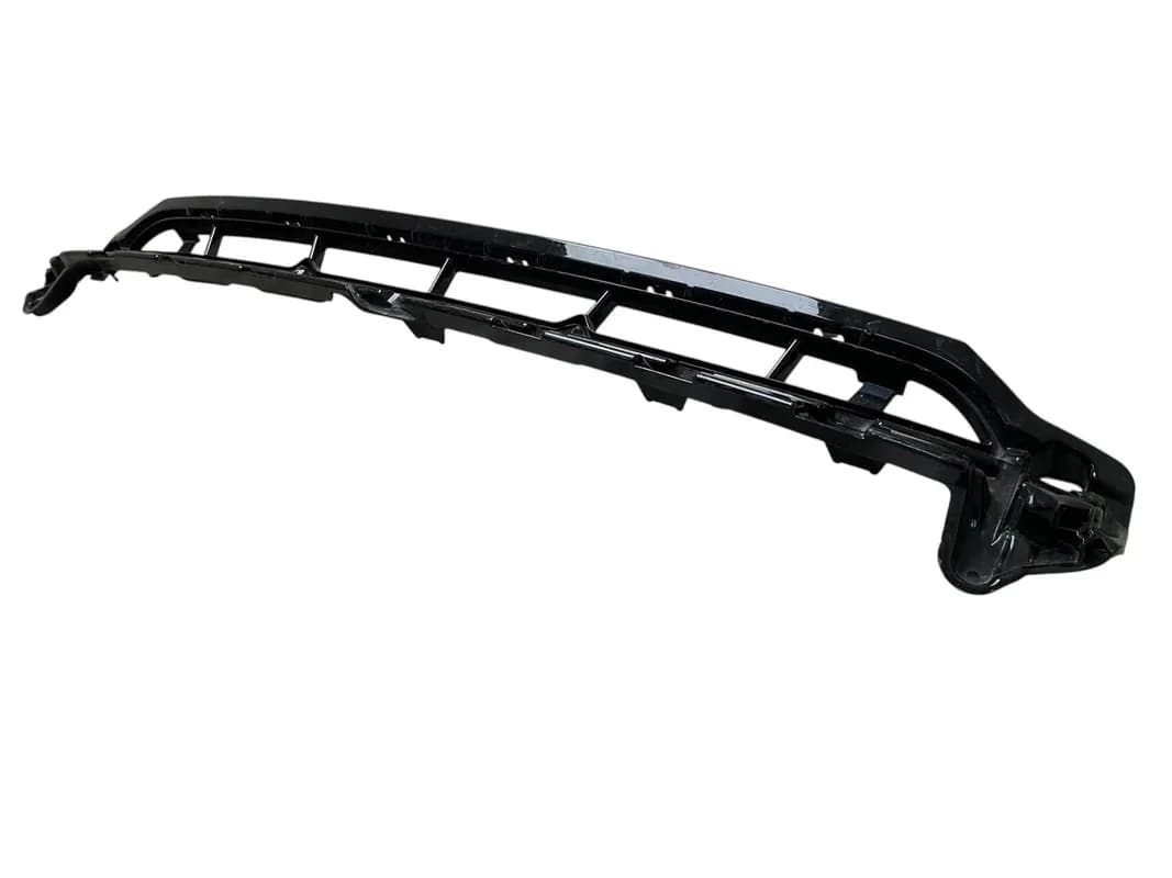 Embellecedor Paragolpes Delantero Cura Formentor 23-25 - Foto 2
